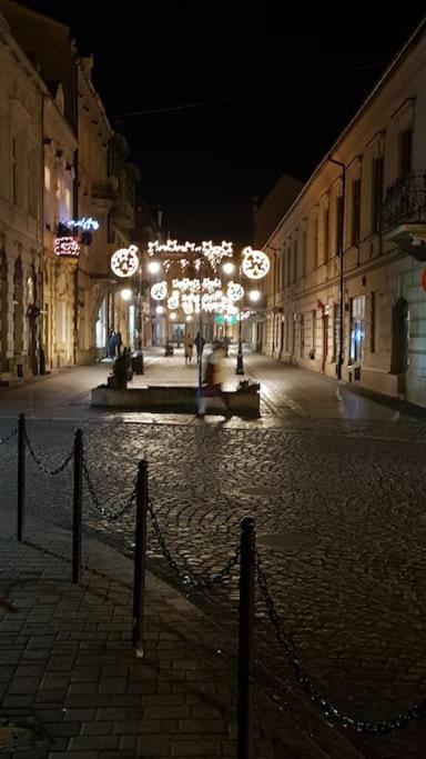 Komfortowy Apartament W Centrum Nowego Sacza Nowy Sącz Esterno foto